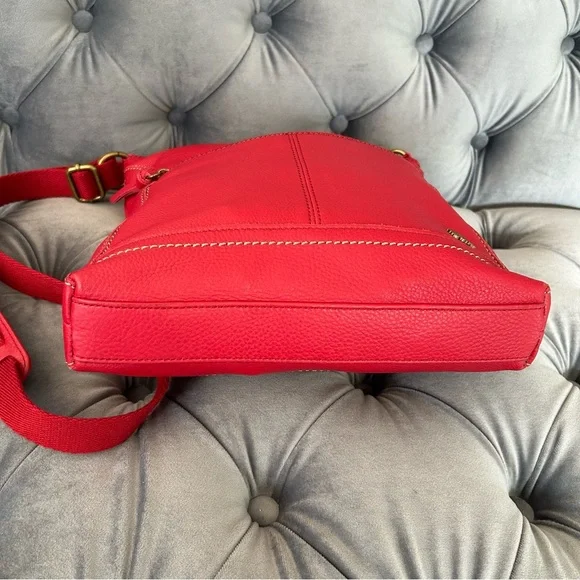 The Sak NEW!!!! Red Crossbody Bag NWOT!!! - Picture 4 of 7